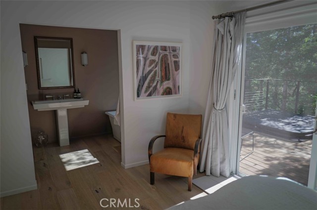 1554 Coyote Court, Big Bear City CA: https://media.crmls.org/medias/8102bae8-6451-48df-a9a5-74bb5402ccd8.jpg
