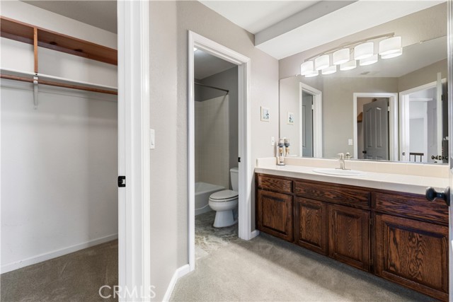 Detail Gallery Image 22 of 51 For 346 Vista De Oro, Hollister,  CA 95023 - 4 Beds | 3/1 Baths