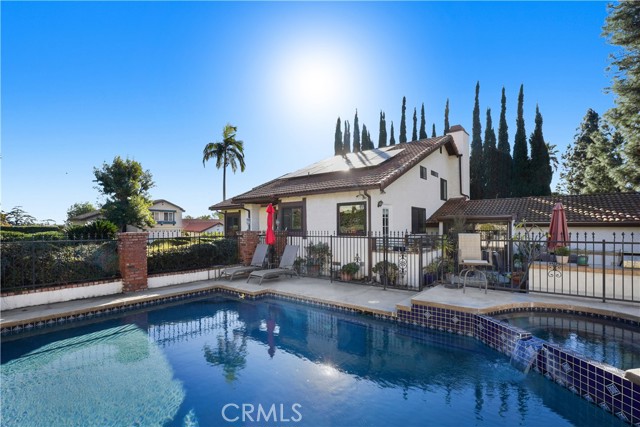485 Wedgewood Court, Duarte CA: https://media.crmls.org/medias/81046622-99dd-4ce8-8a24-d1bbde17f6de.jpg