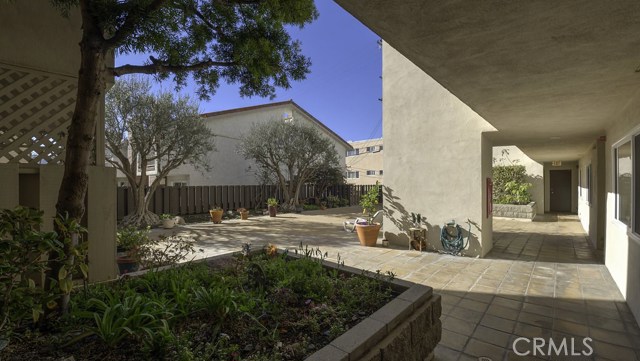 1201 Catalina Avenue, Redondo Beach, California 90277, 2 Bedrooms Bedrooms, ,2 BathroomsBathrooms,Residential,Sold,Catalina,SB17024570