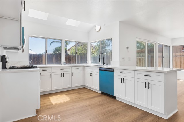 Detail Gallery Image 8 of 20 For 11922 Wild Flax Ln, Moreno Valley,  CA 92557 - 3 Beds | 2/1 Baths