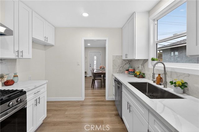 Detail Gallery Image 16 of 34 For 9602 Florpark, Pico Rivera,  CA 90660 - 3 Beds | 2 Baths