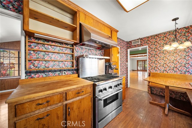 Detail Gallery Image 15 of 27 For 917 N Huntington, San Fernando,  CA 91340 - 4 Beds | 3 Baths