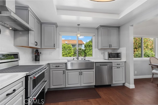 14801 Mayten Avenue, Irvine CA: https://media.crmls.org/medias/8106e3eb-110b-40b1-a79a-8e0a9206391a.jpg