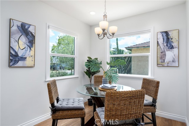 427 Stanford Road, Burbank CA: https://media.crmls.org/medias/8107711d-7e01-4313-8825-d2412e5eef5b.jpg