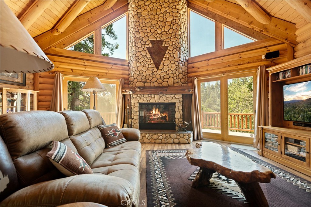27492 Cedarwood Court