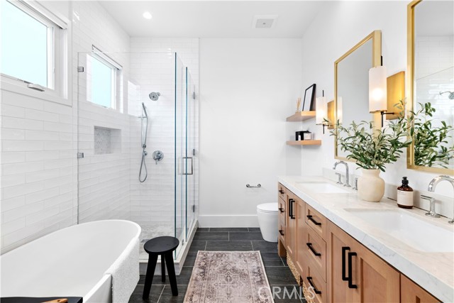 Detail Gallery Image 7 of 27 For 611 .5 Jasmine Ave, Corona Del Mar,  CA 92625 - 2 Beds | 2/1 Baths