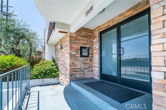 2884 Sawtelle Boulevard, Los Angeles CA: https://media.crmls.org/medias/81089e4f-4ca8-4b2b-8863-5ffedcf062f4.jpg