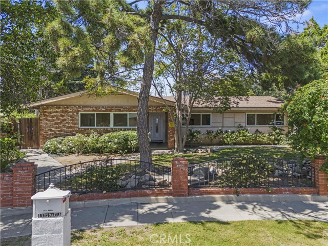 Detail Gallery Image 1 of 47 For 11329 Mclennan Ave, Granada Hills,  CA 91344 - 7 Beds | 2 Baths