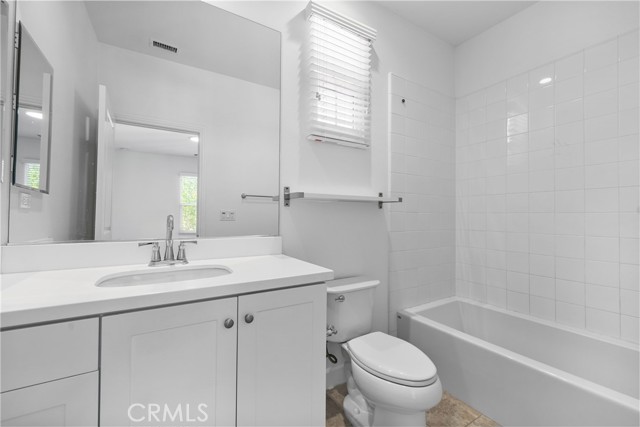 Detail Gallery Image 21 of 32 For 82 Meander St, Irvine,  CA 92620 - 4 Beds | 3/1 Baths