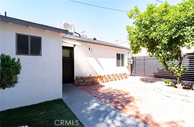  Income Home for Sale in North Hollywood, California