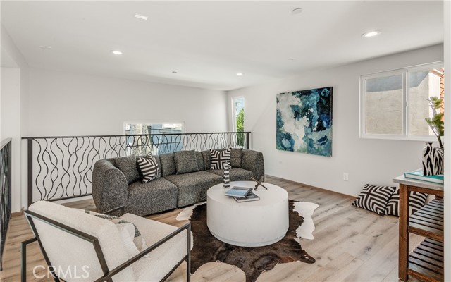 2304 Felton Lane, Redondo Beach, California 90278, 4 Bedrooms Bedrooms, ,5 BathroomsBathrooms,Residential,Sold,Felton,SB22078483