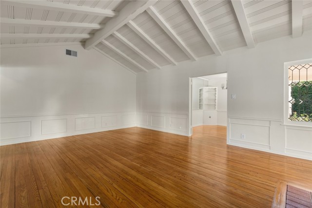 Detail Gallery Image 10 of 12 For 12341 Laurel Terrace Dr, Studio City,  CA 91604 - 2 Beds | 1/1 Baths