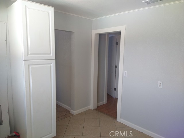 609 S Buena Vista Street, Hemet CA: https://media.crmls.org/medias/810ab79b-8fdd-4140-b8f0-6c6a2622339d.jpg
