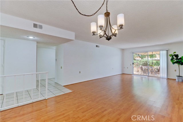 3463 Bahia Blanca W, Laguna Woods CA: https://media.crmls.org/medias/810acfc8-0ab5-474f-a445-852b72a04039.jpg