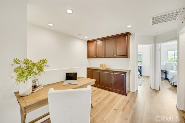 Detail Gallery Image 14 of 29 For 94 Hedge Bloom, Irvine,  CA 92618 - 3 Beds | 2/1 Baths