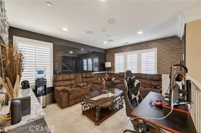 Detail Gallery Image 8 of 50 For 15507 Vanilla Bean, Fontana,  CA 92336 - 4 Beds | 3/1 Baths