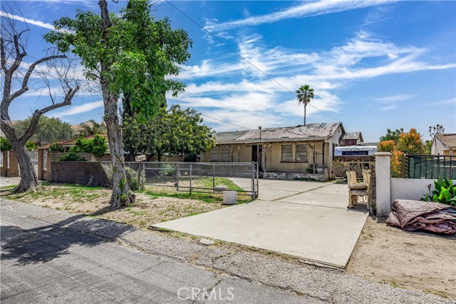 Detail Gallery Image 3 of 29 For 13306 Goleta St, Pacoima,  CA 91331 - 3 Beds | 2 Baths