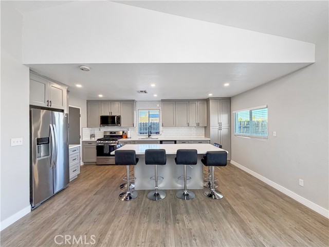 Detail Gallery Image 3 of 20 For 460 River Valley Ave, Blythe,  CA 92225 - 3 Beds | 2 Baths