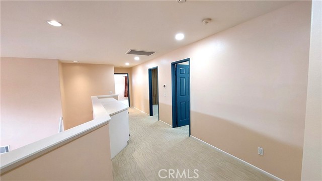 21107 Oakleaf Canyon Drive, Newhall CA: https://media.crmls.org/medias/810cea67-d55b-434a-ab04-17428b53bff3.jpg