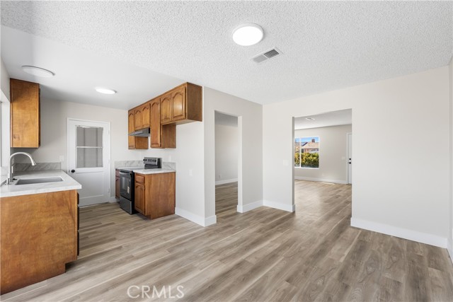 Detail Gallery Image 14 of 45 For 40596 Fieldspring, Lancaster,  CA 93535 - 3 Beds | 2 Baths