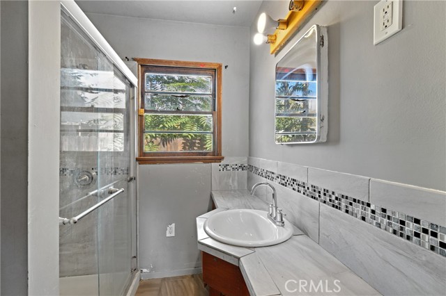 725 Michigan Avenue, Beaumont CA: https://media.crmls.org/medias/810d94ce-a2db-4662-92c0-961d1f9305b3.jpg