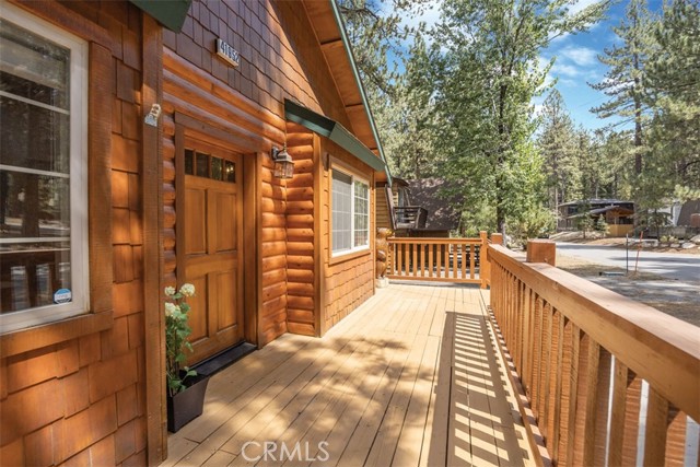 Detail Gallery Image 3 of 45 For 41952 Mapleleaf Dr, Big Bear Lake,  CA 92315 - 3 Beds | 2 Baths