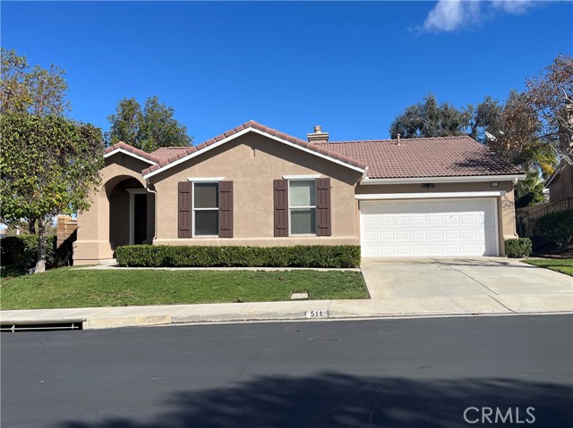 511 Shasta Drive, Corona CA: https://media.crmls.org/medias/810debff-0c37-4b6b-ab1d-a6561f477db7.jpg