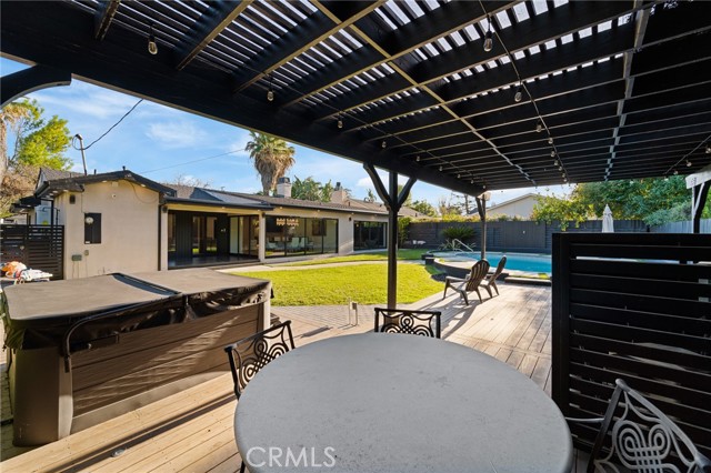 Detail Gallery Image 36 of 41 For 23103 Leonora, Woodland Hills,  CA 91367 - 3 Beds | 3 Baths