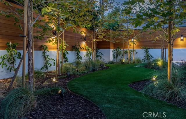 Detail Gallery Image 43 of 43 For 1571 Hi Point St, Los Angeles,  CA 90035 - 3 Beds | 3/1 Baths