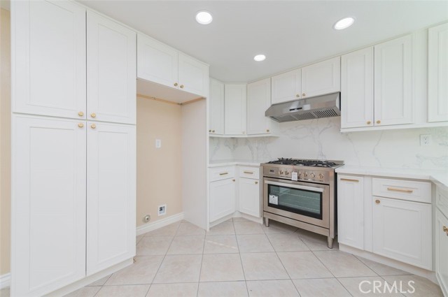 Detail Gallery Image 18 of 41 For 8 Bayview, Irvine,  CA 92614 - 5 Beds | 3 Baths