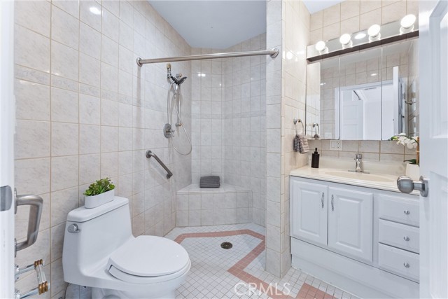 1929 Dorothea Road, La Habra Heights CA: https://media.crmls.org/medias/8110d873-6679-4393-8586-0240731db517.jpg