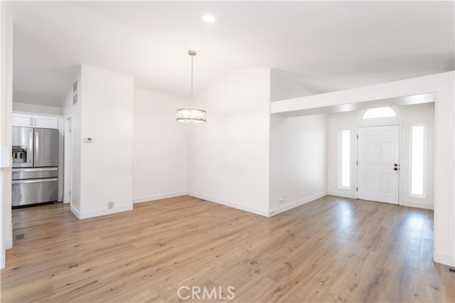 Image 6 of 40 For 20049 Canyon View