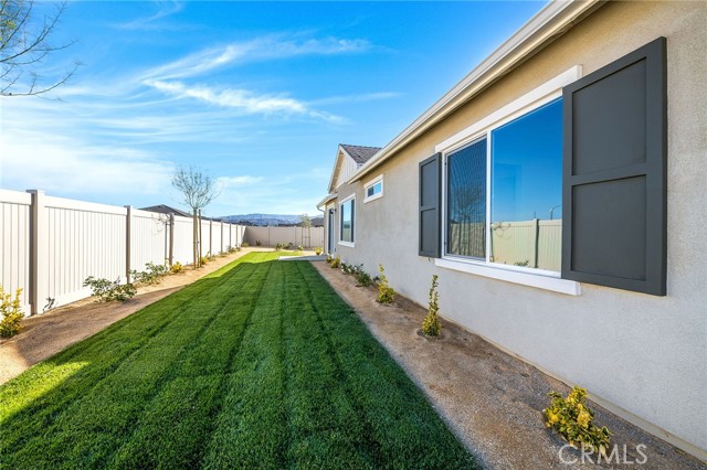 5564 Gem Court, Lancaster CA: https://media.crmls.org/medias/811200ef-4500-47c5-9e03-bac3119faeb4.jpg