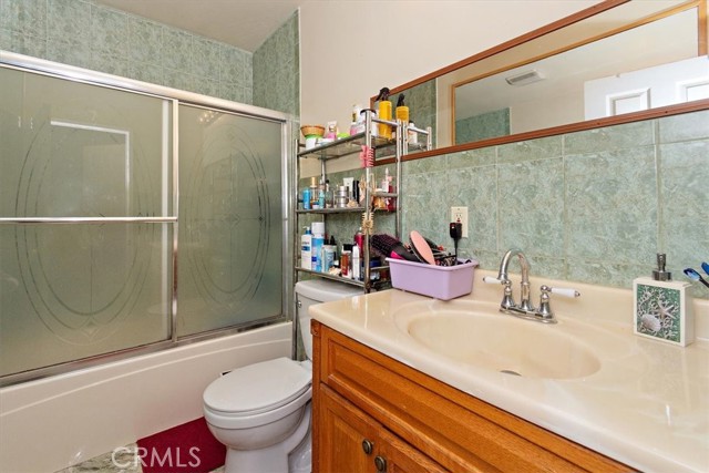 Detail Gallery Image 17 of 25 For 3932 W 64th St, Inglewood,  CA 90302 - 3 Beds | 2 Baths