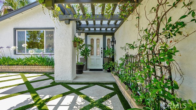 23782 Lagarto, Mission Viejo CA: https://media.crmls.org/medias/8112ea1b-cf9a-4ea8-9c41-2b8571b34b44.jpg