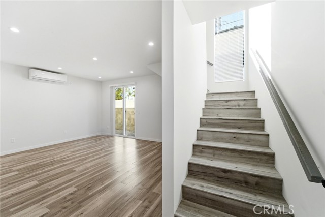 Detail Gallery Image 26 of 49 For 15944 Valerio St, Van Nuys,  CA 91406 - 7 Beds | 5 Baths