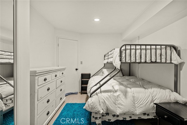824 Oakmont Lane, Lake Arrowhead, CA 92352