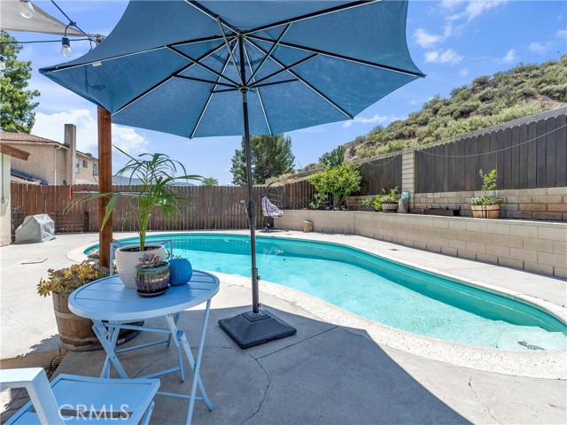 Detail Gallery Image 20 of 26 For 29351 Abelia Rd, Canyon Country,  CA 91387 - 3 Beds | 2 Baths