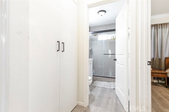 Detail Gallery Image 7 of 13 For 347 W Dryden St, Glendale,  CA 91202 - 2 Beds | 1 Baths