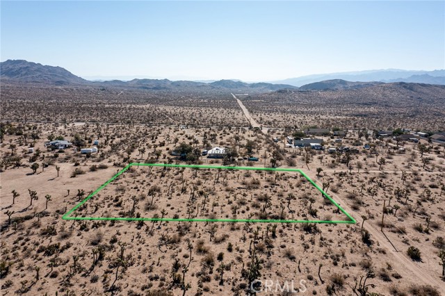 5292 Marvin Drive, Yucca Valley CA: https://media.crmls.org/medias/8116b29c-a147-4568-b75f-08ad3e861c82.jpg