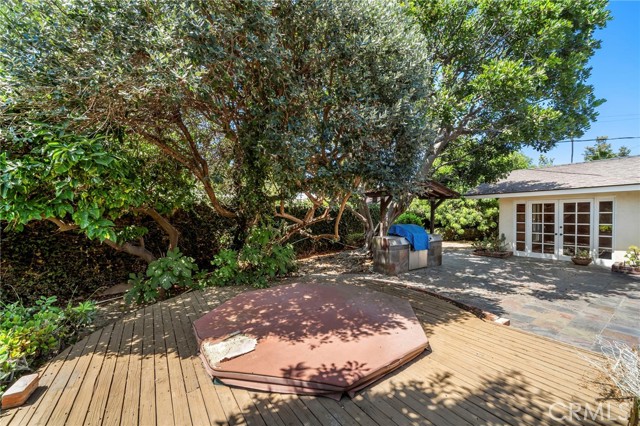 11121 Kensington Road, Los Alamitos CA: https://media.crmls.org/medias/8117ca3c-4dc4-4894-b4e9-496fe17ed73c.jpg