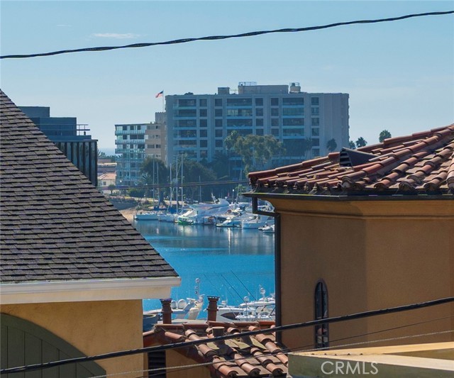 Detail Gallery Image 54 of 60 For 210 La Jolla Dr, Newport Beach,  CA 92663 - 3 Beds | 3/1 Baths