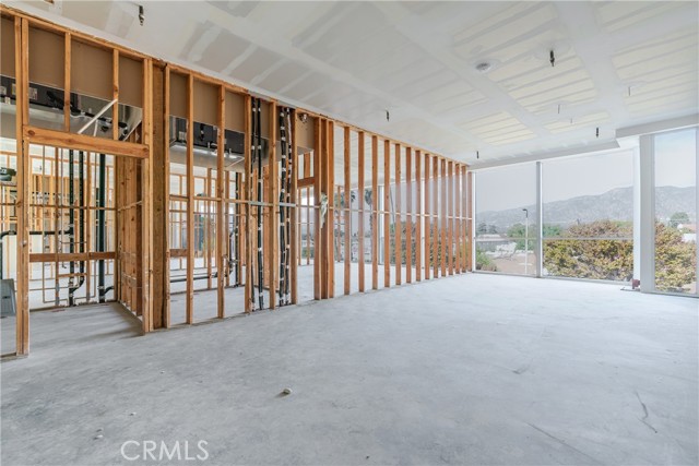 Image 5 of 27 For 606 Broadway