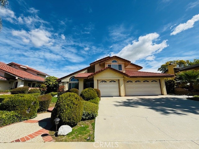 840 Rainwater Ln, Walnut, CA 91789