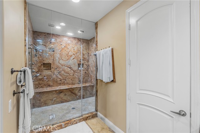 Detail Gallery Image 12 of 19 For 82301 Avenue 50, Indio,  CA 92201 - 6 Beds | 6/1 Baths