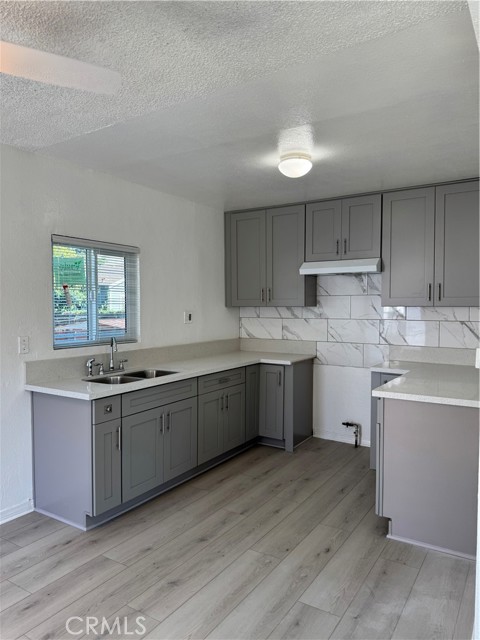 Detail Gallery Image 2 of 11 For 1540 W 51st Pl, Los Angeles,  CA 90062 - 2 Beds | 1 Baths