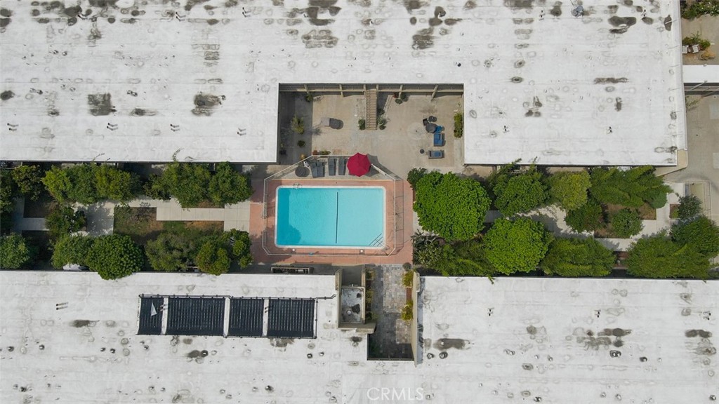 https://media.crmls.org/medias/811a5294-e58e-4f8f-a996-cff7604b303d.jpg?preset=X-Large