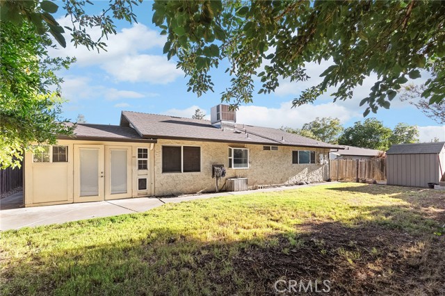 18 Jasper Drive, Chico CA: https://media.crmls.org/medias/811bb6d4-b124-4f8a-9310-fc62246e4269.jpg