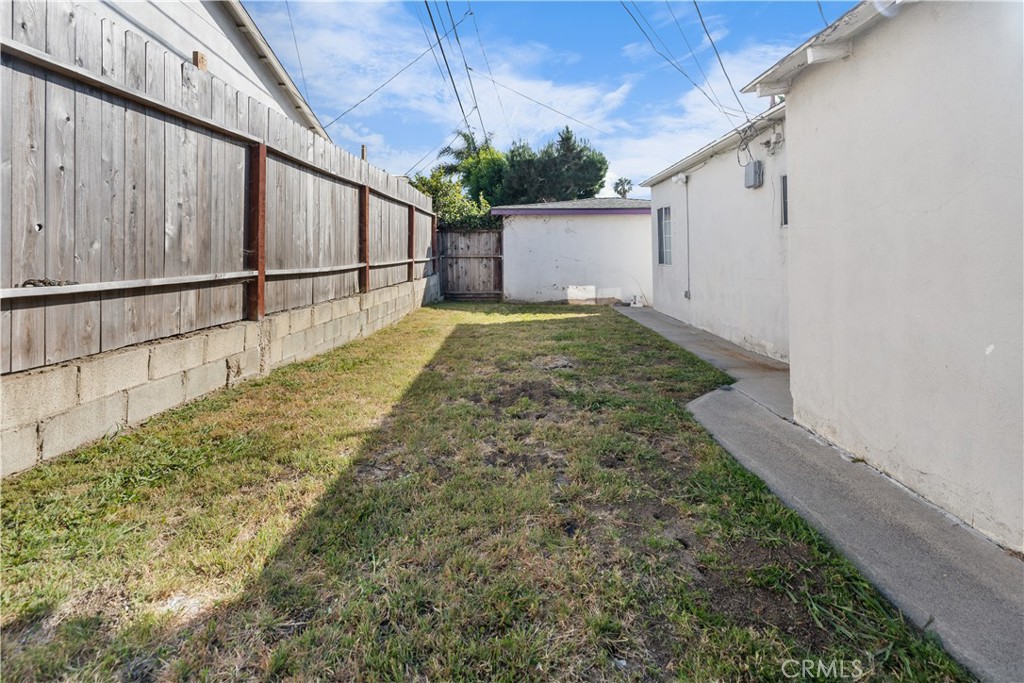 MLS #OC25245232 image #17